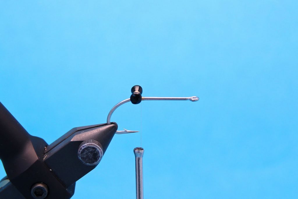 Tying the squimp fly - step 1